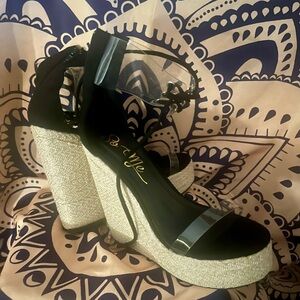 Miss Lola Black and beige Platform Shoes